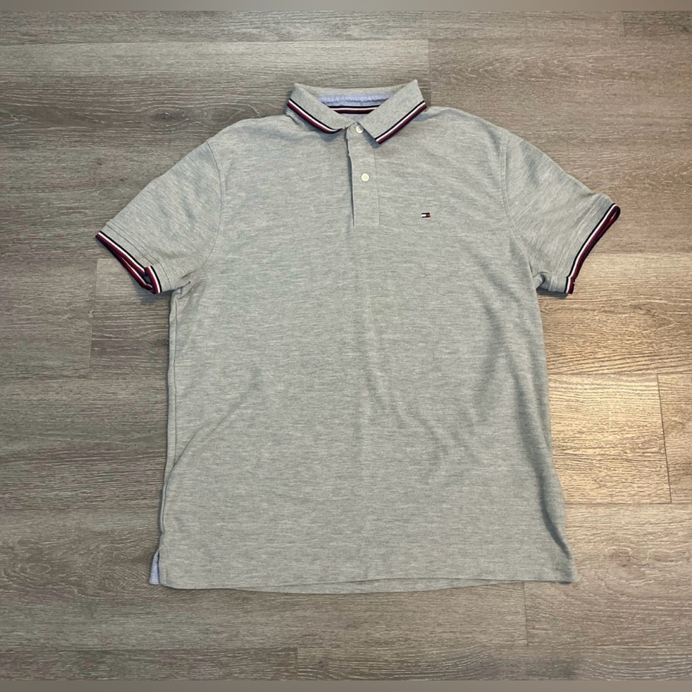 Tommy Hilfiger polo shirt NWOT Size L